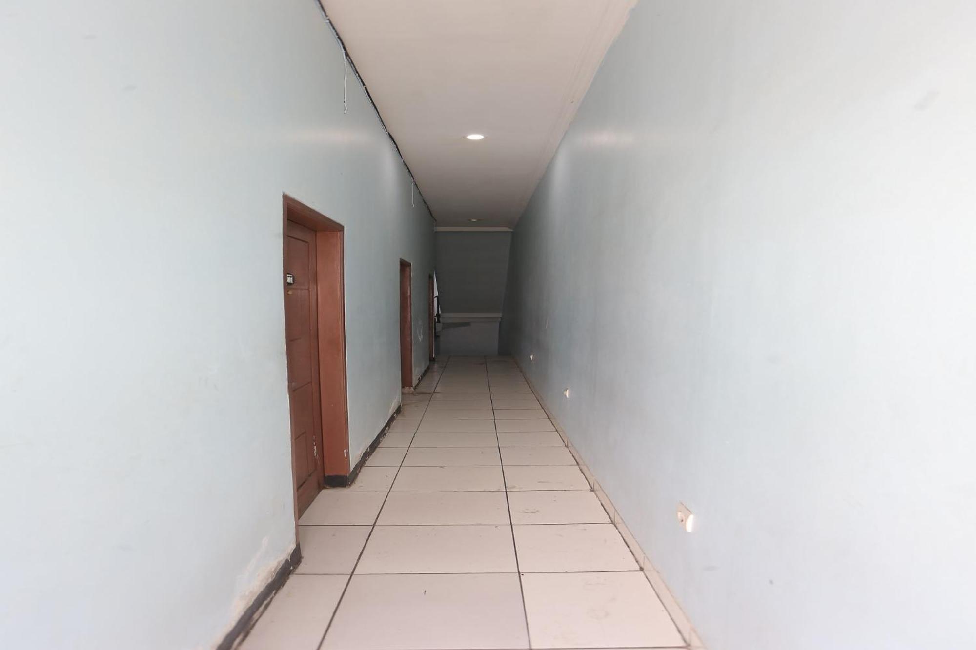 Oyo 93584 Rukotel South Tangerang Buitenkant foto