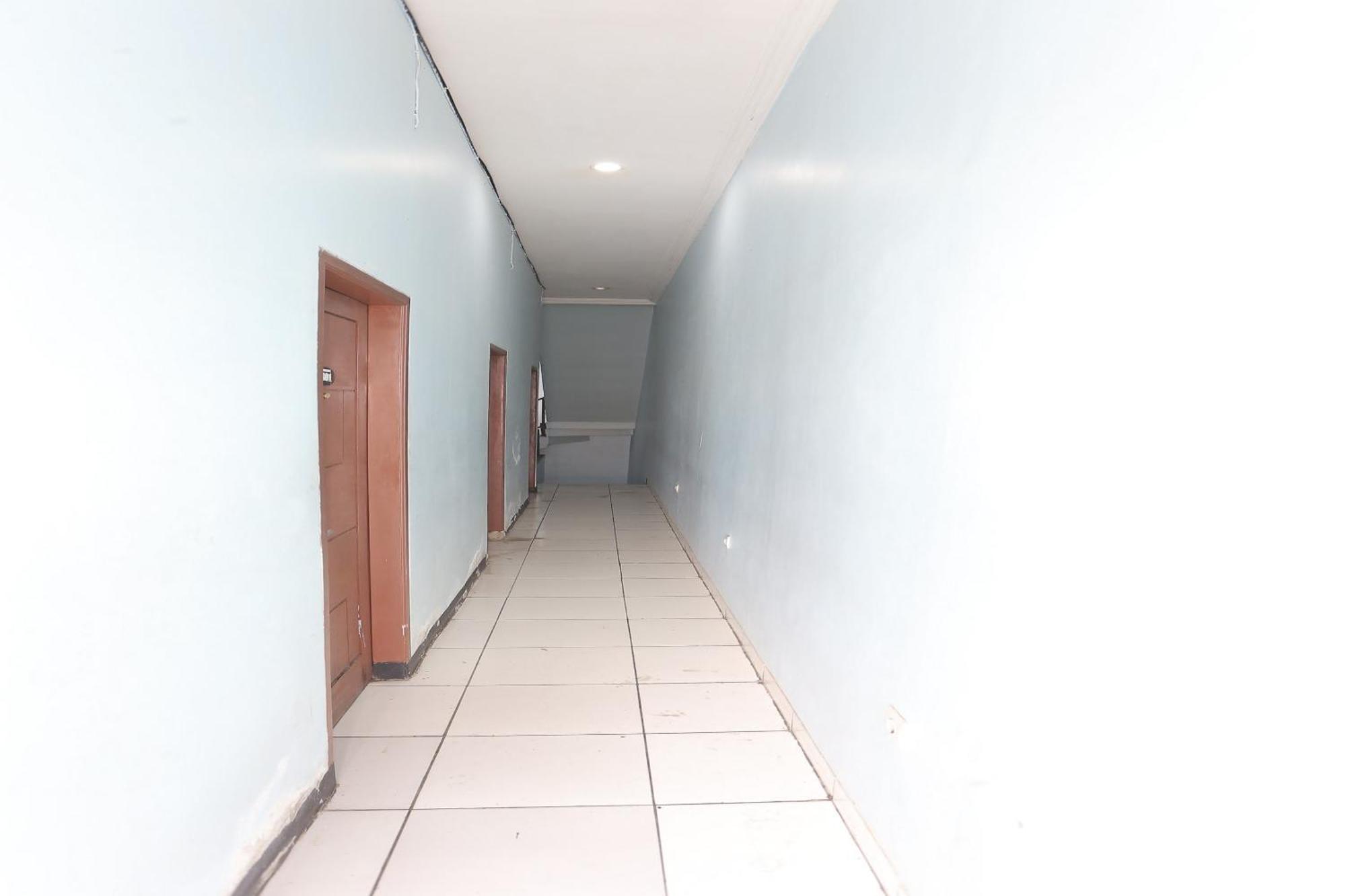 Oyo 93584 Rukotel South Tangerang Buitenkant foto