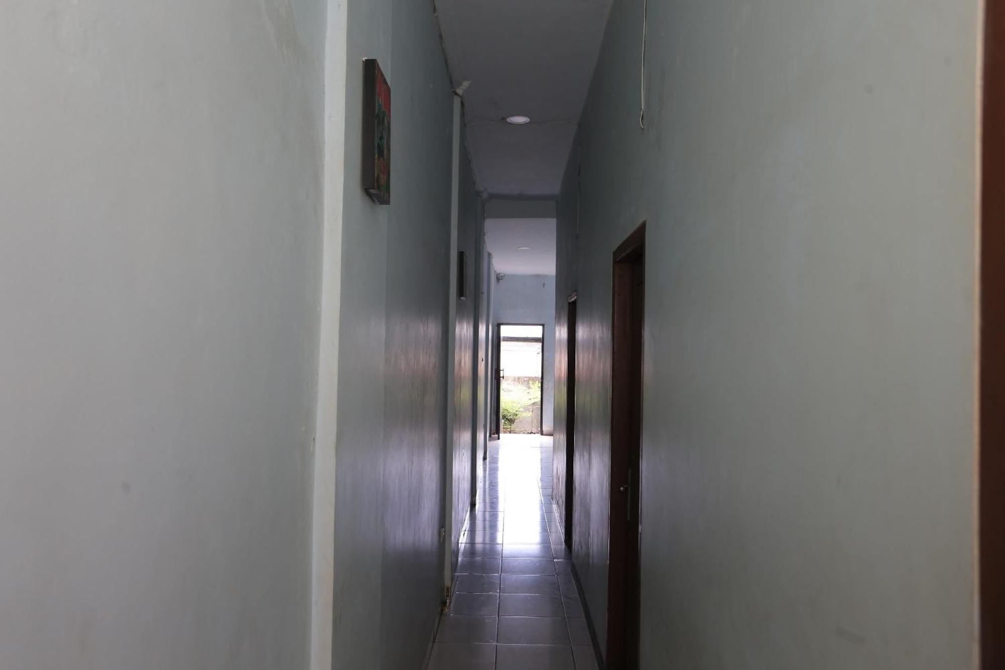 Oyo 93584 Rukotel South Tangerang Buitenkant foto
